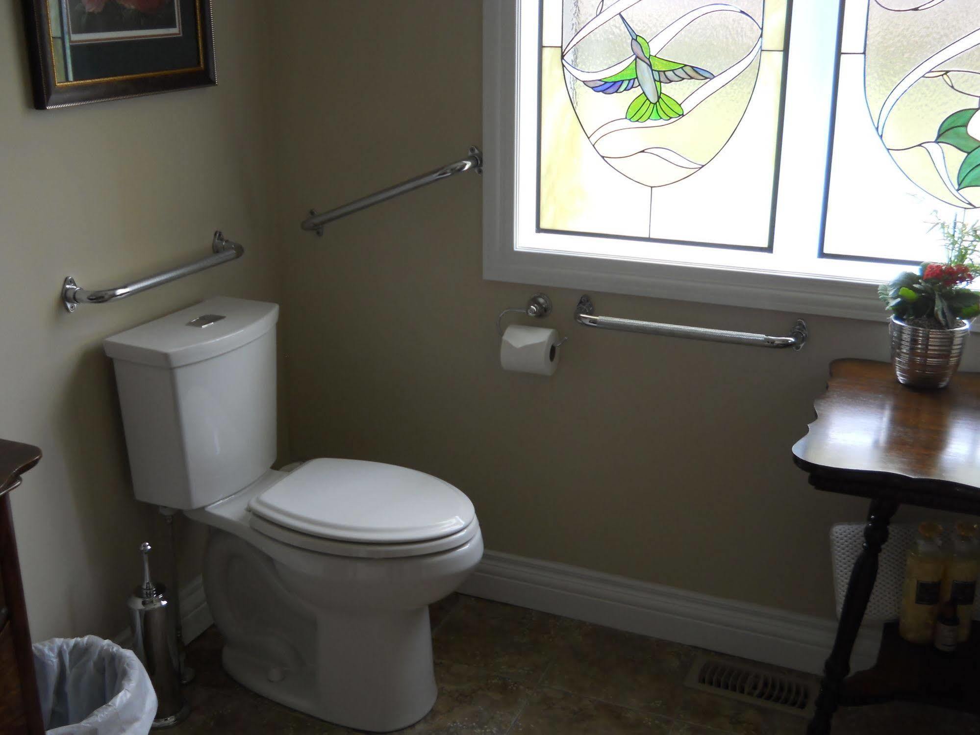 Wenzler'S Landing B&B Wheatley Extérieur photo