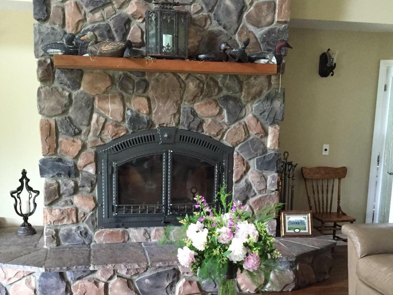 Wenzler'S Landing B&B Wheatley Extérieur photo